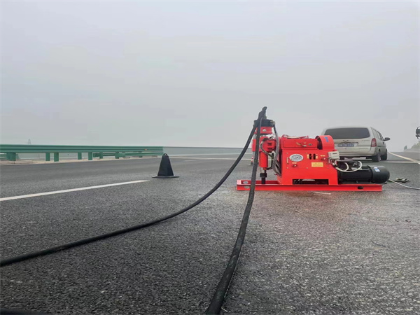 常平镇马路路基路面开裂下沉注浆加固灌浆